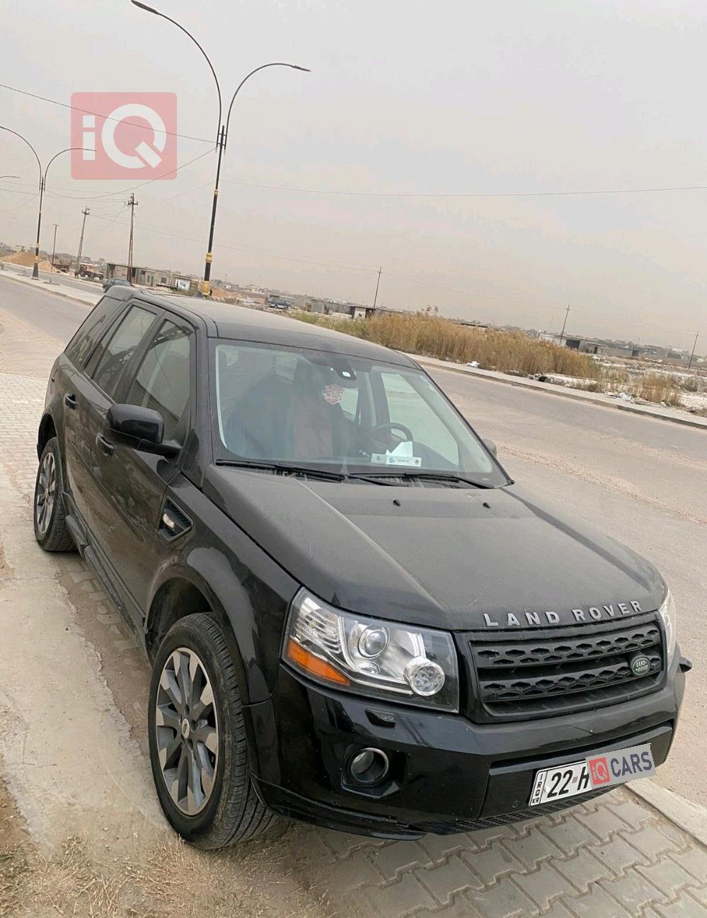 لاند روفر LR2